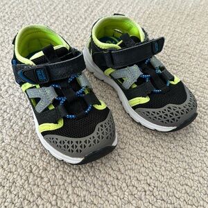 Water shoes sandals stride rite made2play size 8